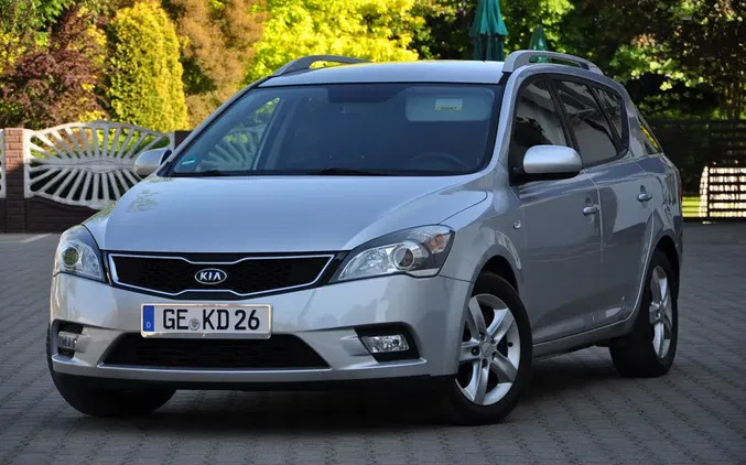 Kia Ceed cena 24900 przebieg: 165000, rok produkcji 2012 z Okonek małe 781